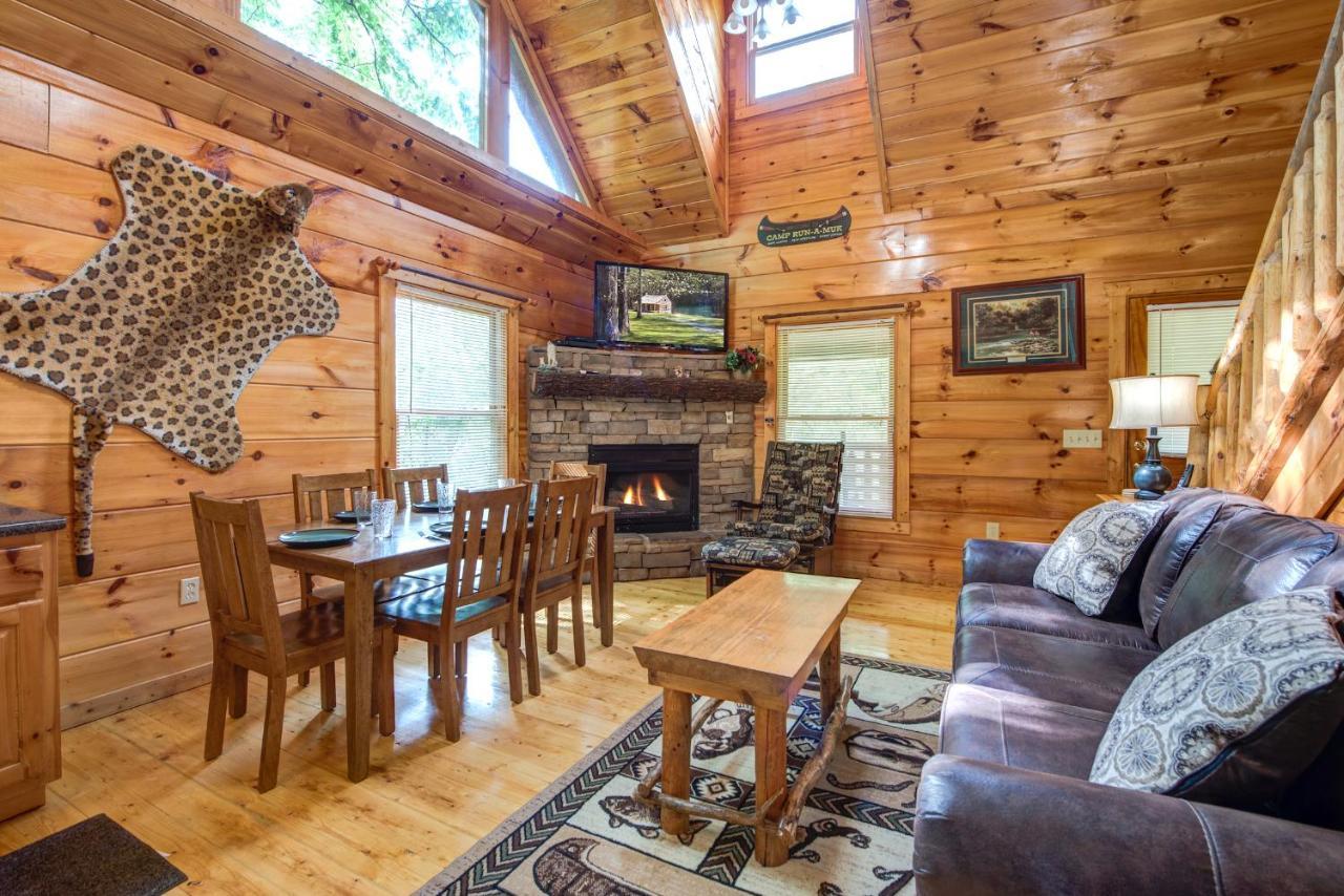 Cabin Of Dreams, 3 Bedroom Water View, Wifi, Hot Tub, Pool Table, Sleep 8 Sevierville Kültér fotó