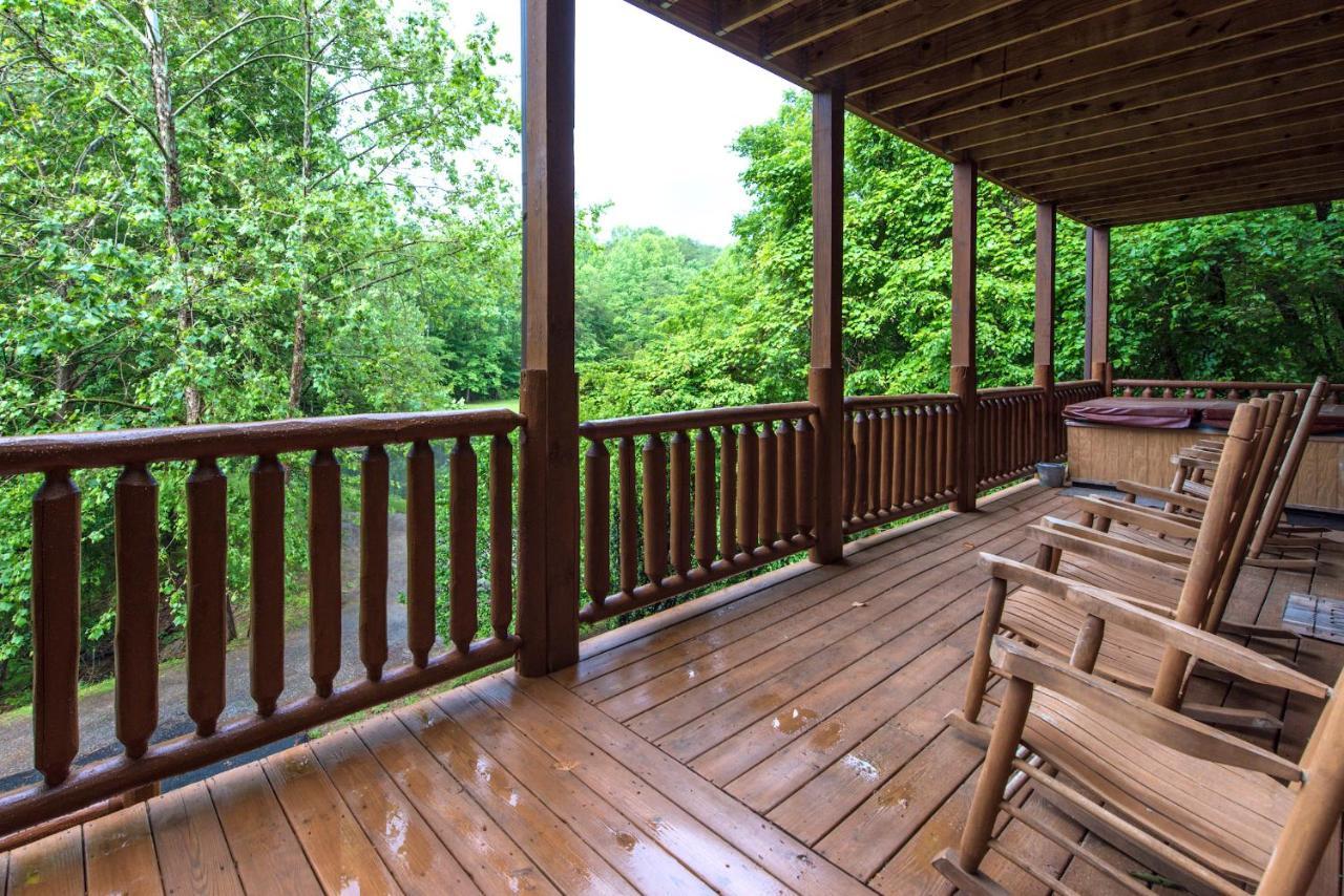 Cabin Of Dreams, 3 Bedroom Water View, Wifi, Hot Tub, Pool Table, Sleep 8 Sevierville Kültér fotó
