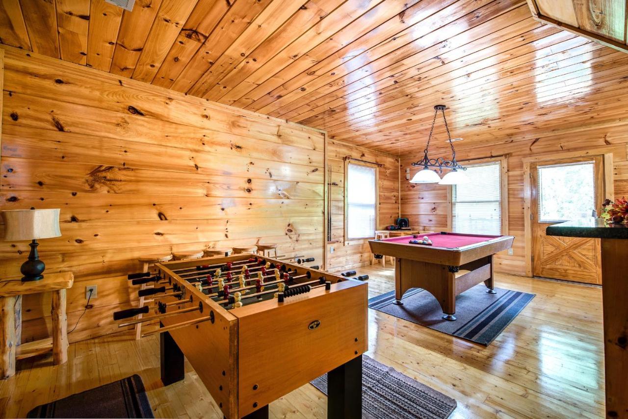 Cabin Of Dreams, 3 Bedroom Water View, Wifi, Hot Tub, Pool Table, Sleep 8 Sevierville Kültér fotó